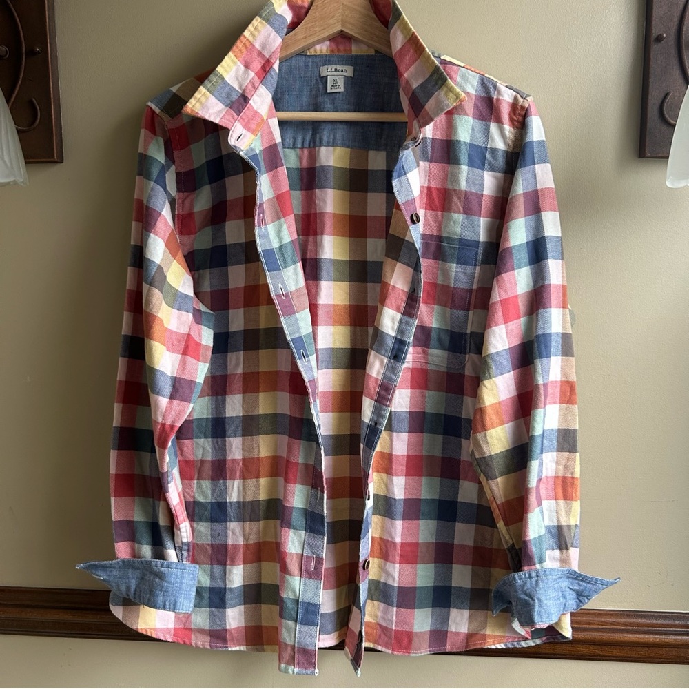 Classic and Cozy LL Bean Flannel Shirt ❄️